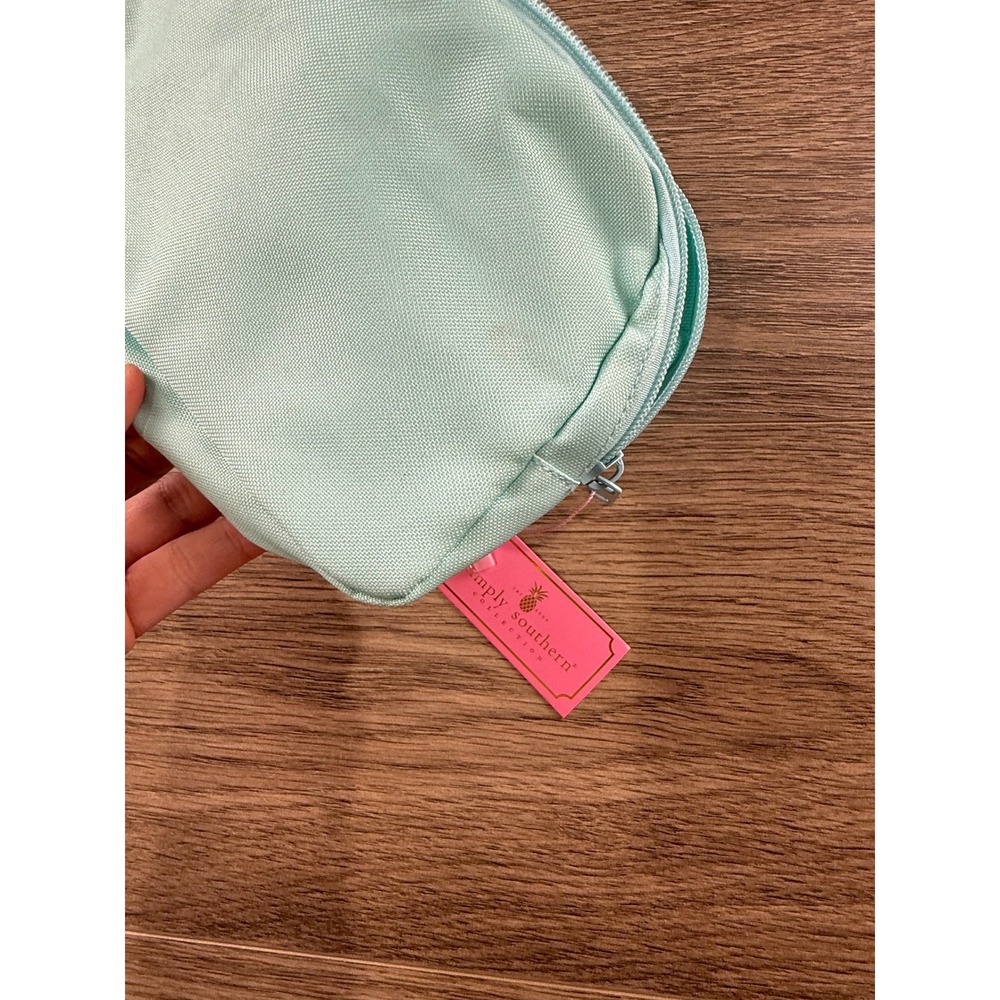 Simply Southern Belt Bag Ocean Blue Pineapple Logo Adjustable Strap New - Picture 4 of 10